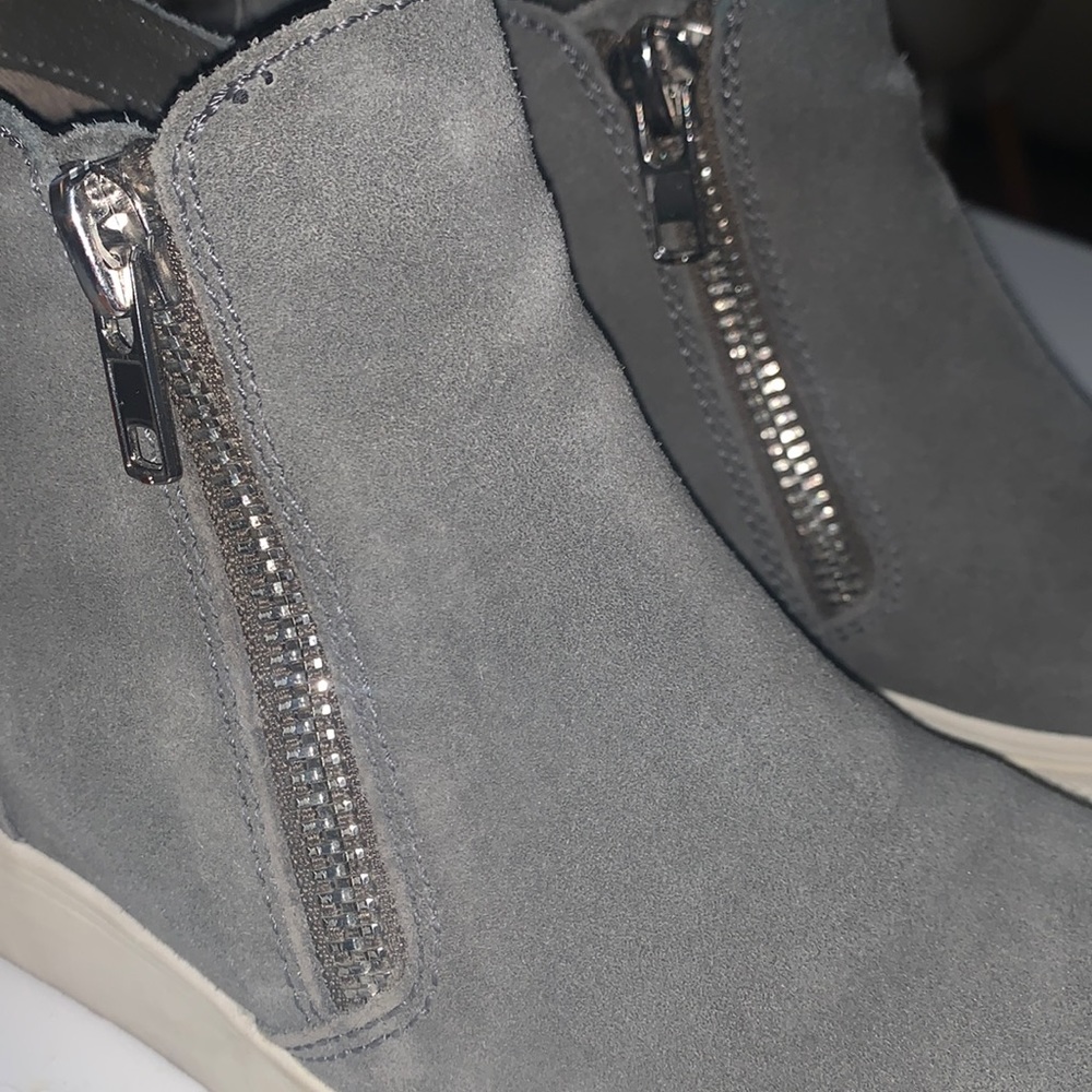 Steve Madden Booties - Picture 3 of 6